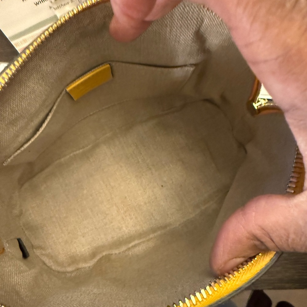 Gucci Mustard Yellow Embossed Satchel - Picture 6 of 11